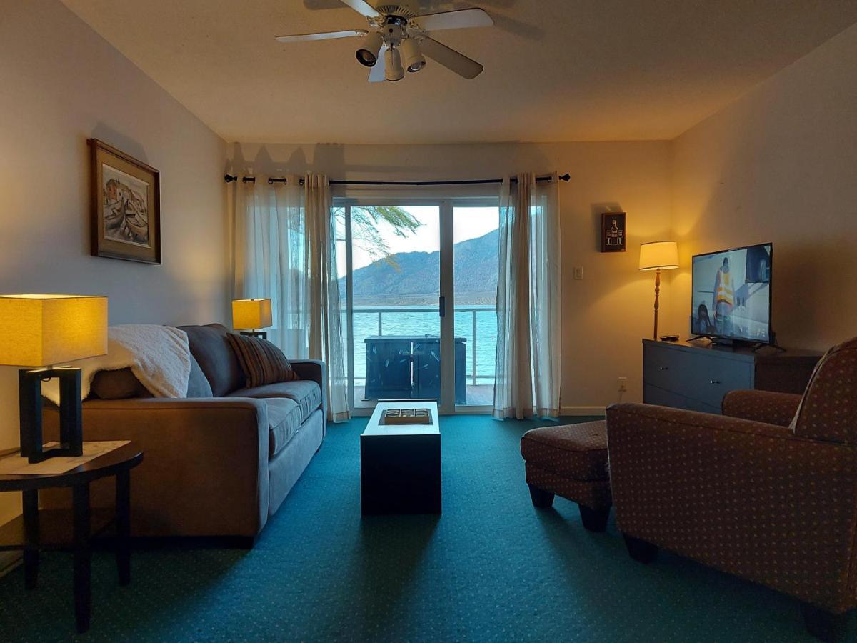 Richter Pass Beach Resort Osoyoos Buitenkant foto
