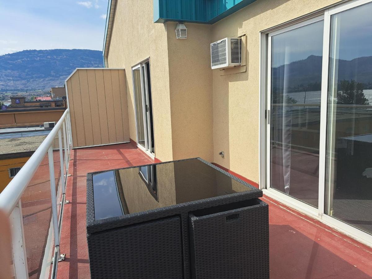 Richter Pass Beach Resort Osoyoos Buitenkant foto