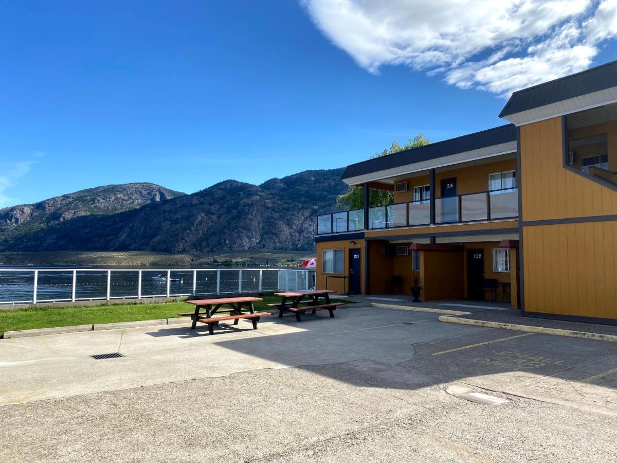 Richter Pass Beach Resort Osoyoos Buitenkant foto